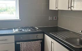 Stockwell Apartment- Ground Floor